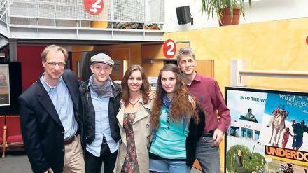 Kinopremiere mit Peter Schweinhardt (Kursleiter), Melanie Wälde (Darstellerin) und Liz Fettback (Regie/v.r.).