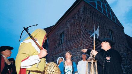 „Gefährten der Nacht“. In Storkow sind sie anzutreffen.