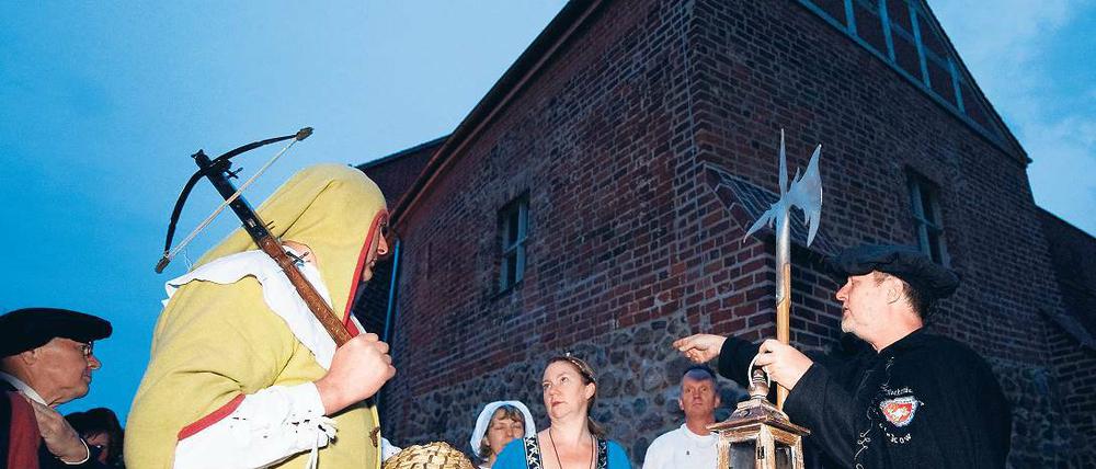 „Gefährten der Nacht“. In Storkow sind sie anzutreffen.