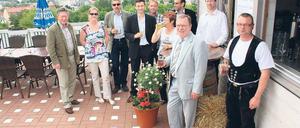 Gestern bei der Einweihung: Schönster Ballsaal, schönster Bier-Pavillon und schönster Blick auf Werder.