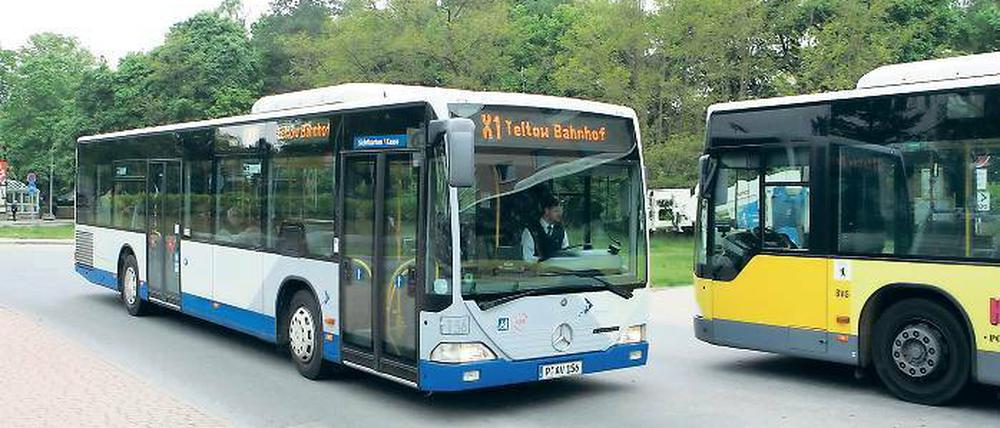 Kleinmachnow sitzt jetzt mit im Bus: Ein gemeinsames Verkehrskonzept soll nicht nur den öffentlichen Nahverkehr, sondern auch Wasser, - Fuß - und Radwege in den drei Gemeinden besser vernetzen. Auch Berlin und Potsdam sollen besser angebunden werden.