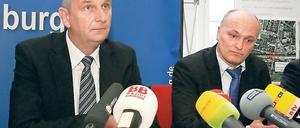 Nebeneinanderher. Zwischen Innenminister Dietmar Woidke (SPD) und Justizminister Volkmar Schöneburg (Linke) kriselt es derzeit heftig. Woidkes Entscheidung zur Polizeireform sorgt für neuen Zündstoff.