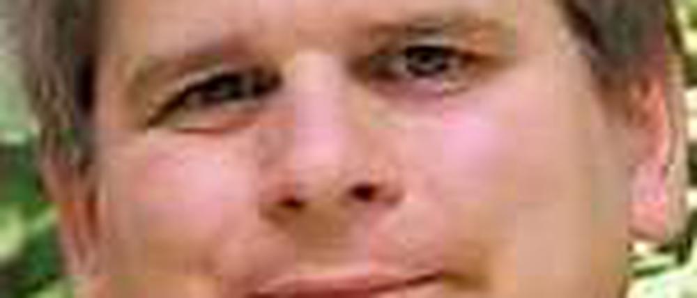 Christian Goetjes (33) hat ein ausgeklügeltes System entwickelt, um sich das Geld seiner Partei in die eigenen Taschen zu stecken.