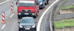 Achtung, Baustelle: Ab Hüttenweg wird es am Montag eng.