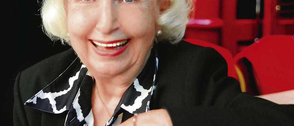 Kleine Frau, große Klappe. Edith Hancke feiert heute einen runden Geburtstag. Am Sonntag wird sie im Theater am Kurfürstendamm mit einer Matinee geehrt.