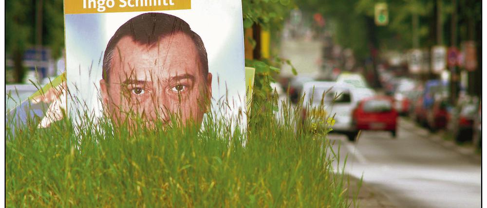 Von der Krise eingeholt. Ingo Schmitt  hier auf einem Plakat zur Europawahl 2004  will hat den Vorsitz der Berliner Union vorzeitig abgeben.