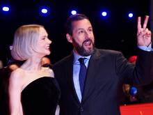 „Spaceman“ bei der Berlinale: US-Schauspieler Adam Sandler feiert Weltpremiere von neuem Film ...