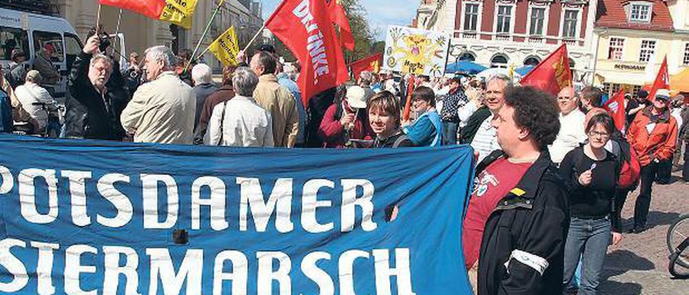Für den Frieden: Teilnehmer beim Potsdamer Ostermarsch.