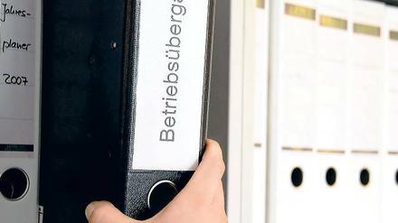 Die Übergabe von Betrieben an einen Nachfolger gestaltet sich oft schwierig.