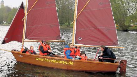 Auf tiefer See. Havelpiraten waren gestern auf dem Tiefen See unterwegs.
