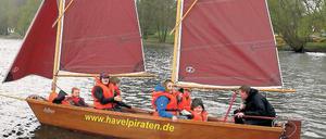 Auf tiefer See. Havelpiraten waren gestern auf dem Tiefen See unterwegs.
