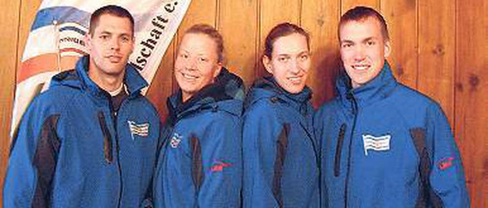 Hoffnungsvoll nach Köln. Falko Nolte, Stephanie Schiller, Juliane Domscheit und Hans Gruhne (v. l.) rudern am Wochenende beim Leistungstest für die Potsdamer RG.