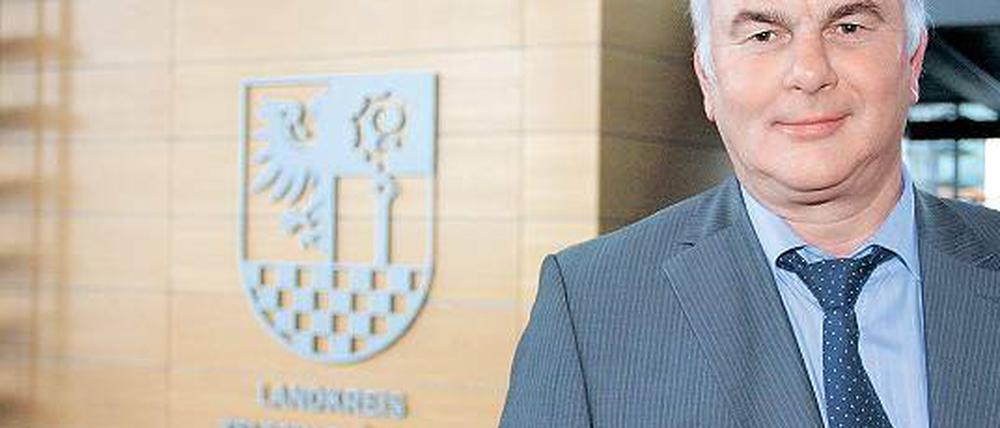 Unter Verdacht. Gegen den Landrat von Teltow-Fläming Peer Giesecke (SPD) wird wegen des Verdachts der Vorteilsnahme, möglicherweise auch der Bestechlichkeit ermittelt.