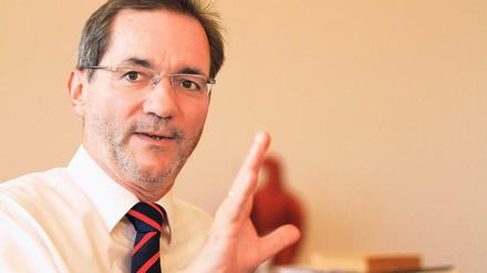 Atomausstieg  und dann? Ministerpräsident Matthias Platzeck (SPD) fordert von der Bundesregierung ein Energiekonzept für Deutschland.