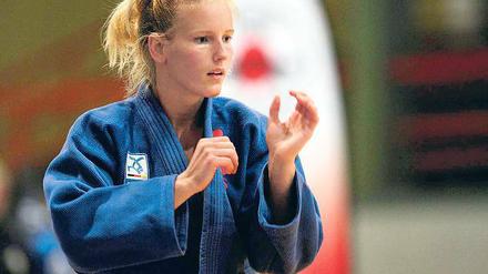 Wieder daheim. Claudia Ahrens hat die Tage in Tokio ebenso wie ihre Teamgefährten Robert Zimmermann und Robert Kopiske gut überstanden.