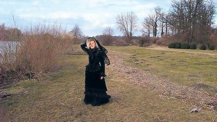 Im Park, da steht ne Kaiserin. Auf den Spuren der Kaiserin Augusta wandeln die Höfischen Festspiele im Park Babelsberg.