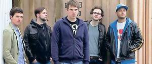 Musikalische Berufsjugendliche. Die Jungs der Band Immer Anfang Zwanzig.