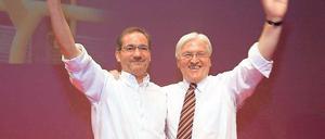 Betont kämpferisch. Der brandenburgische Ministerpräsident Matthias Platzeck und der damalige Außenminister Frank Walter Steinmeier beim Wahlkampfauftakt in Potsdam.