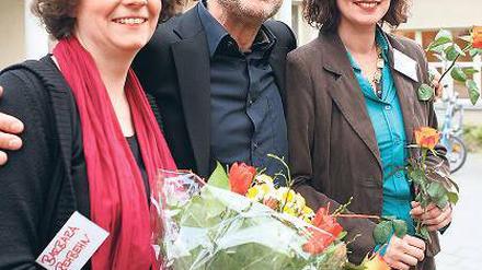 Trio: Barbara Rehbehn von der Kubus-Gesellschaft, Georgios Papadopoulos vom Betreuungshilfe-Verein, Vivianne Schnurbusch von den Kunstgenossen.