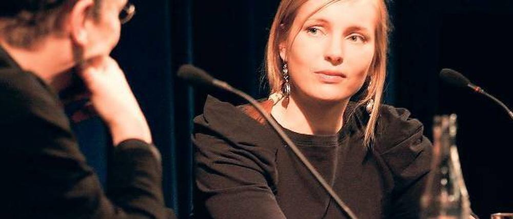 Stille vor dem Augenblick. Nadja Uhl erklärte Knut Elstermann im Filmmuseum, dass es in der Schauspielerei vor allem auf die Konzentration ankommt.