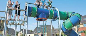 Gegen den Trend. Auch für Werder (Havel) wird ein Einwohnerrückgang prognostiziert. Die Stadt will dem entgegenwirken und sich auf Messen verstärkt als attraktiver Wohnstandort auch für junge Familien mit Kindern  wie hier am Strengfeld  präsentieren.