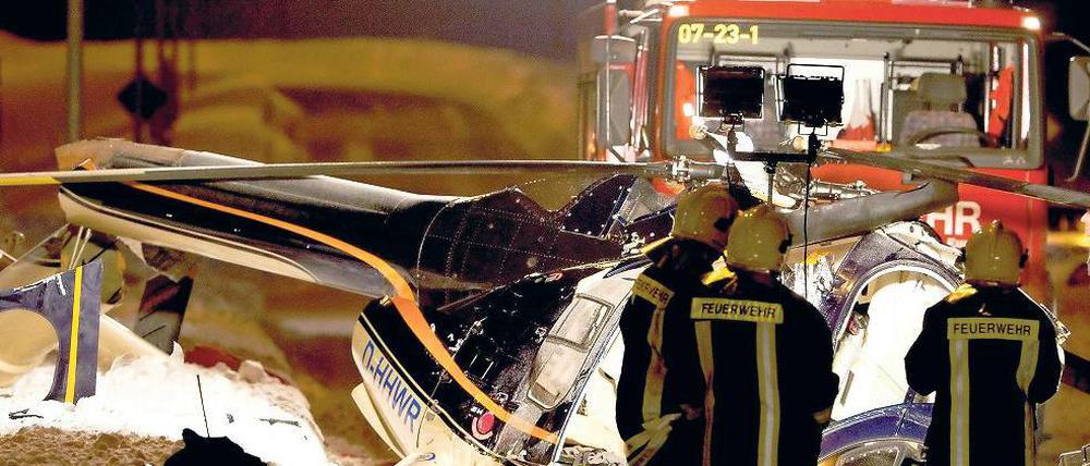 Beim Absturz des Hubschraubers wurden Pilot und Co-Pilot schwer verletzt.
