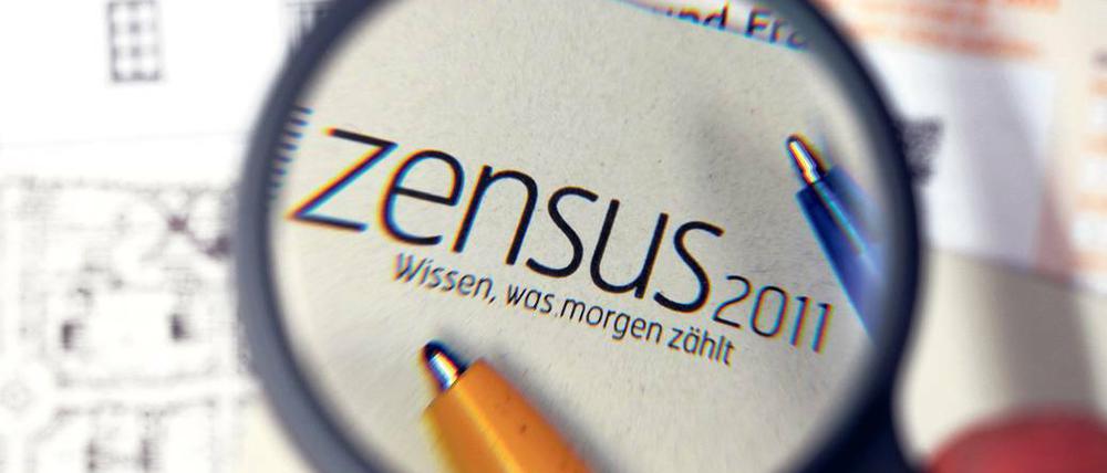 Stichproben für Zensus 2011. Im Zeitraum von Mai bis Juli 2011 soll jeder ehrenamtliche Helfer etwa hundert Interviews führen. Dafür gibt es es eine Aufwandsentschädigung. Im März beginnen die ersten Schulungen.