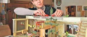 Weihnacht in der Puppenstube. Birgit Niepmann dekoriert sie liebevoll.