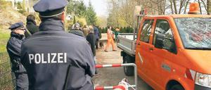 Neues Rechtsgutachten für umstrittenes Gelände: Der Uferweg am Groß Glienicker See ist seit Monaten teilweise gesperrt.