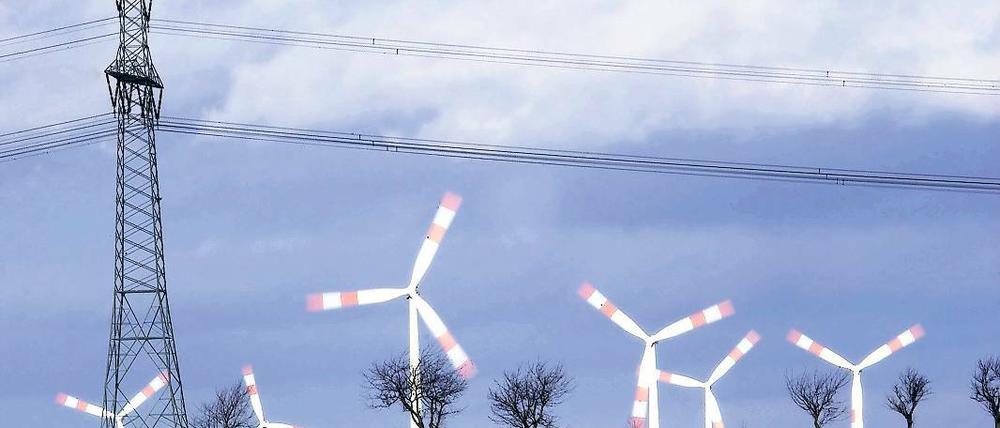 Windräder: Große Anlagen auf wenig Flächen will die Regionalplanung.