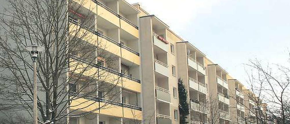 Zu verkaufen. Die Wohnungen im Moosglöckchenweg in der Waldstadt sind Bestandteil eines mindestens elf Millionen Euro schweren Immobilienpakets der Pro Potsdam. Die Wohnungen sollen schnellstmöglich veräußert werden.