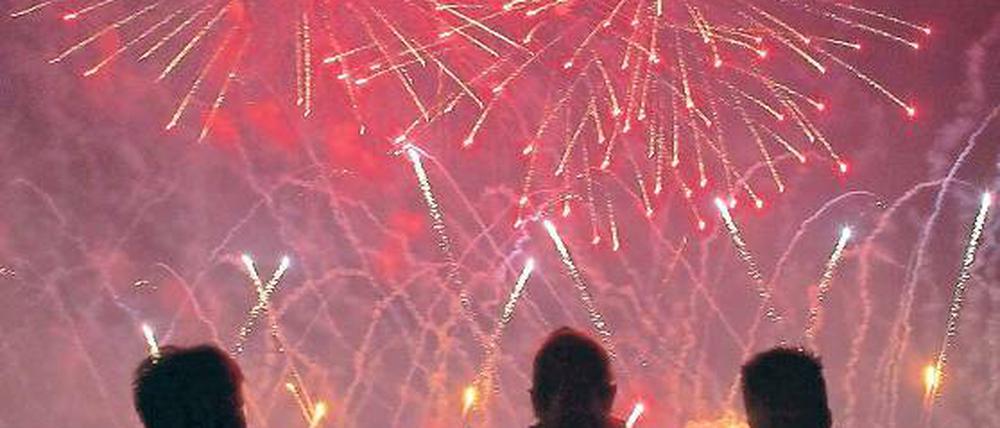 Rekordhalter. Zu keiner Veranstaltung kamen 2010 so viele Menschen in den Volkspark wie zur Feuerwerker-Sinfonie. An zwei Abenden waren dazu 18 500 zahlende Gäste im ehemaligen Bundesgartenschau-Park erschienen.