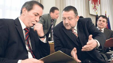 Miteinander vertraut. Matthias Platzeck und Rainer Speer müssen mit weiteren Enthüllungen rechnen.