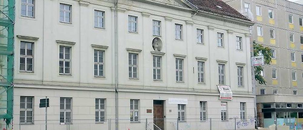 Das frühere Militärwaisenhaus in der Breiten Straße 14.