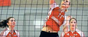 Zuversichtlich. Ramona Stucki will am Samstag gewinnen; ebenso wie Kristina Bognar (l.) und Laura Weihenmaier (r.).