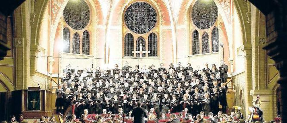 Strahlender Klang in strahlender Halle. Das Festival Vocalise mit dem Neuen Kammerchor Potsdam in der Erlöserkirche.