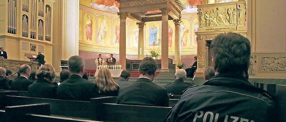 Fest des Lebens gegen den Tod: Angehörige und Kollegen gedachten der Verstorbenen mit einem Gedenkgottesdienst in der Nikolaikirche.