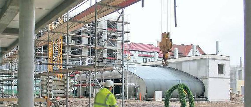 Der Rohbau des Johanniter-Quartiers steht. Gestern war Richtfest.
