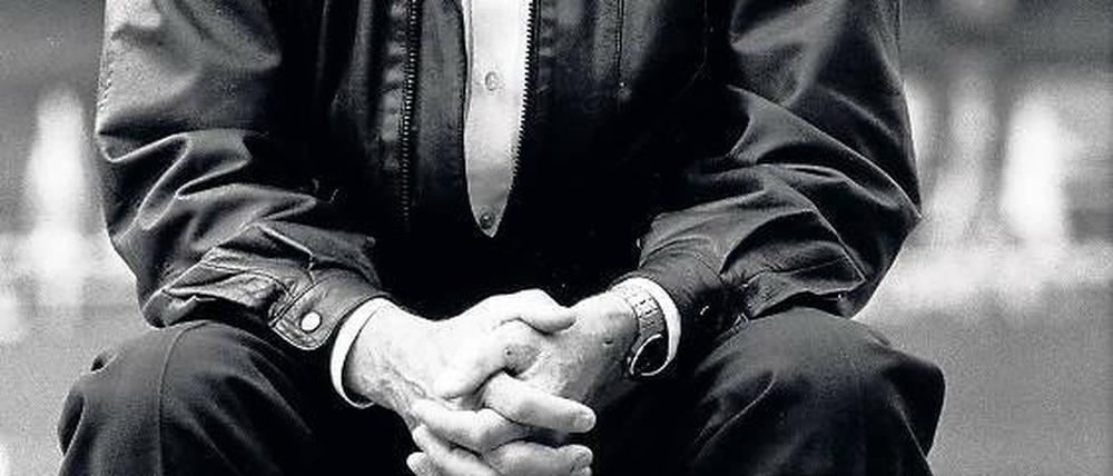 Alles im Blick. Seit fast vierzig Jahren wacht Ecclestone über die Formel 1, wie hier 1986 am Hockenheimring.