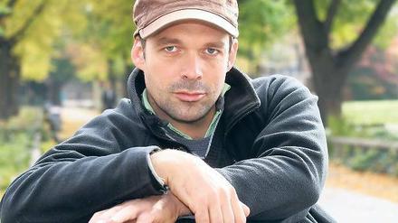 Der Regisseur Niklas Ritter ist erstmals Gast am Hans Otto Theater. Er wurde vom Potsdamer Intendanten nach einer Premiere am Maxim-Gorki-Theater vom Fleck weg engagiert.