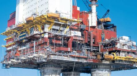Bohrinsel vor Norwegen. Mikroorganismen erschweren die Erdöl-Förderung.