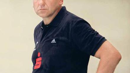 Ganz entspannt. Rüdiger Bones hat mit seinem Team eine Pause.