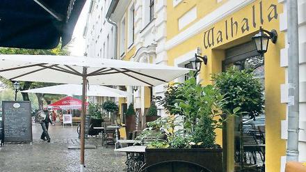 Das Walhalla. Für seine Gäste ist es ein uriges Restaurant. Doch die Fragen um die Sanierung des denkmalgeschützten Hauses sind nach wie vor ungeklärt Stadtoberhaupt Jann Jakobs (SPD) hinterlässt einem Nachfolger nach der Oberbürgermeisterwahl eine Baustelle mit Zündstoff.