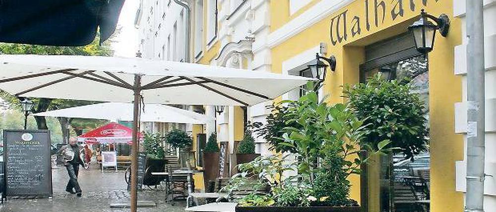 Das Walhalla. Für seine Gäste ist es ein uriges Restaurant. Doch die Fragen um die Sanierung des denkmalgeschützten Hauses sind nach wie vor ungeklärt Stadtoberhaupt Jann Jakobs (SPD) hinterlässt einem Nachfolger nach der Oberbürgermeisterwahl eine Baustelle mit Zündstoff.