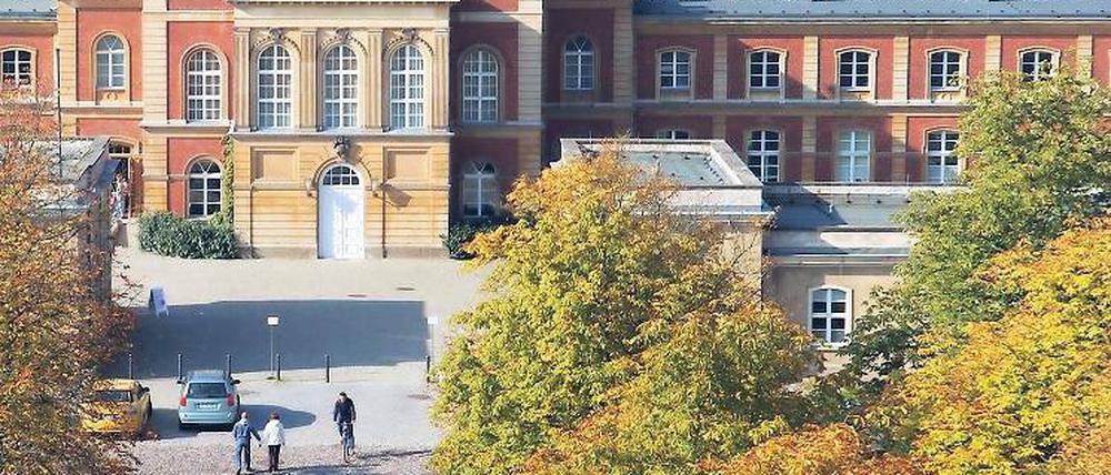 Platzmangel. Für die Exzellenzinitiative fehlen der Uni 9000 Quadratmeter Fläche.