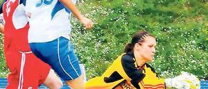 Es wird hart. Ex-Turbine Jennifer Werth steht nun für Lichterfelde im Tor.