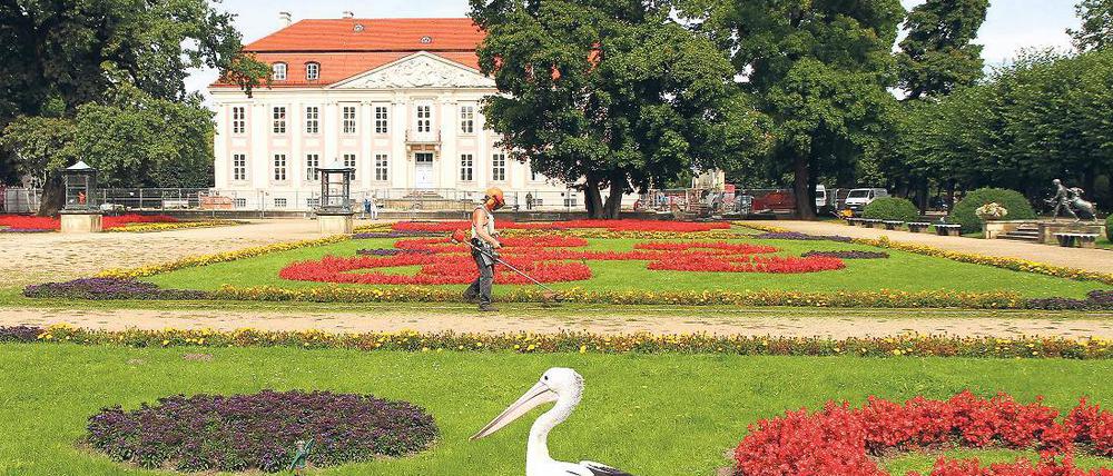 Schmuckstück. Das Schloss Friedrichsfelde ist restauriert jetzt muss nur noch der Brunnen vorm Eingang fertig werden.