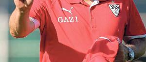 Will in Babelsberg siegen. Christian Gross, Trainer des Bundesligisten VfB Stuttgart, konnte mit seiner Mannschaft nicht die gewünschte ausgiebige Vorbereitung durchführen.