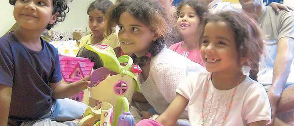 Viel Spaß haben die kleinen Gäste aus der Sahara im Teltower Kindergarten Käferland.