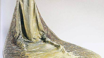 Äußerst unpraktisch, dafür aber prachtvoll. Ein Kleid der Königin Luise.